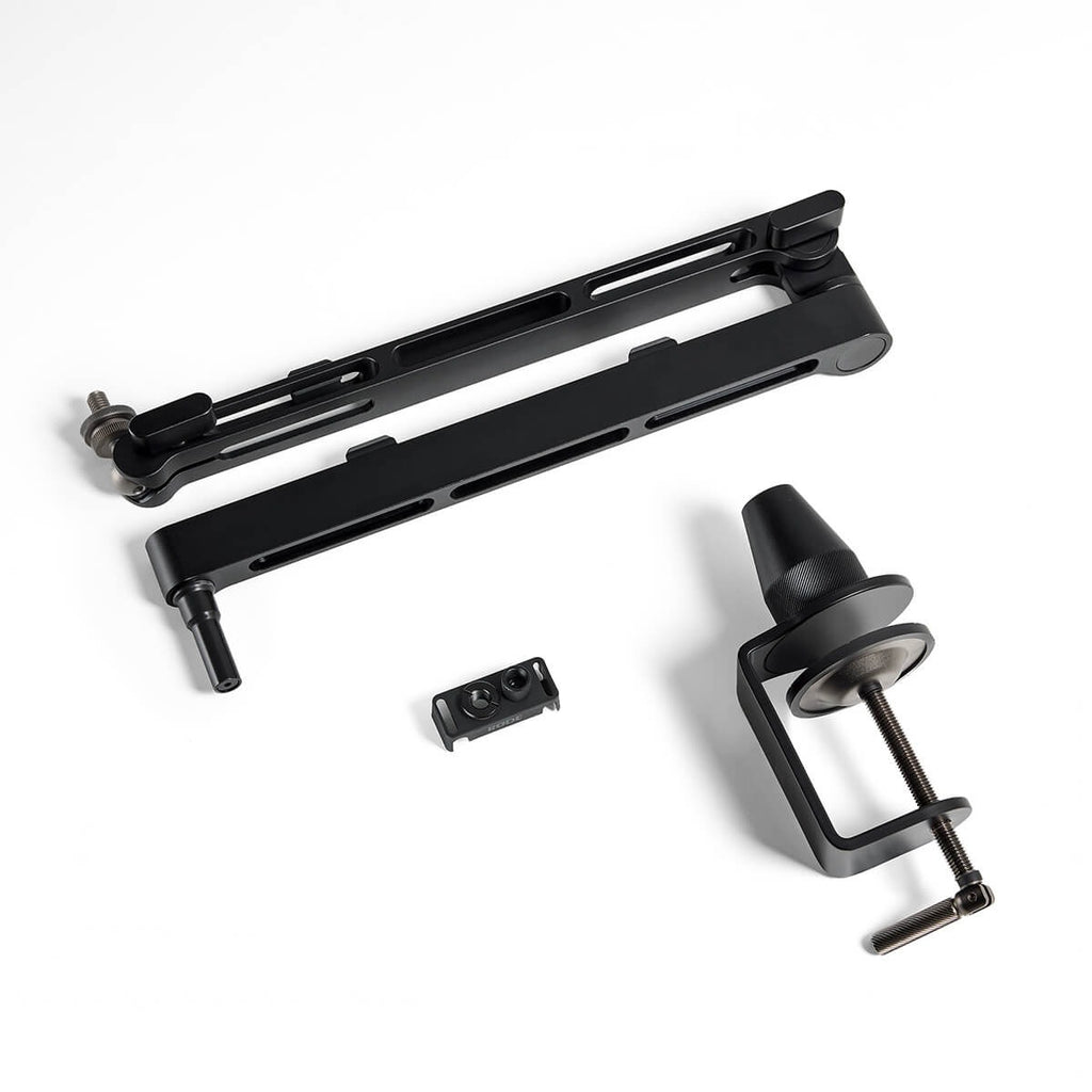 Rode LPA1 in the box: studio arm, desk clamp and thread adaptors